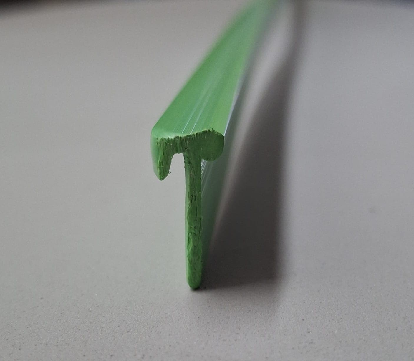 imagem do produto Perfil Garra com Aba Verde