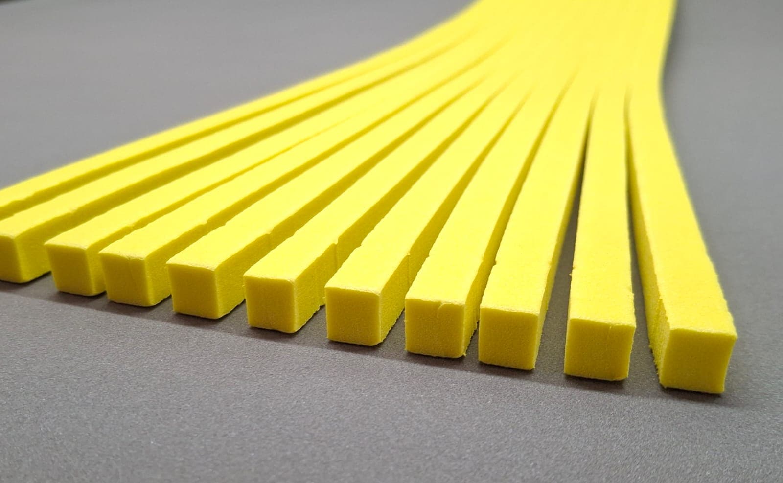 imagem do produto Borracha Expanflex Amarela - 10 x 12